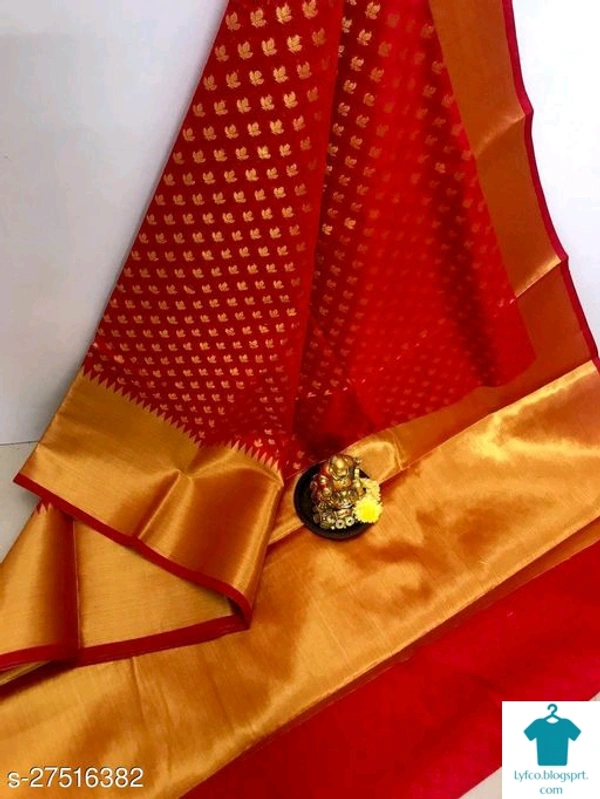 Product Name: *BANARASI SILK SAREE*Saree Fabric: Banarasi SilkBlouse: Separate Blouse PieceBlouse Fabric: Art SilkPattern: Zari WovenMultipack: Single - Free Size (Saree Length Size: 5.5 m, Blouse Length Size: 0.8 m) , Colour - Blue