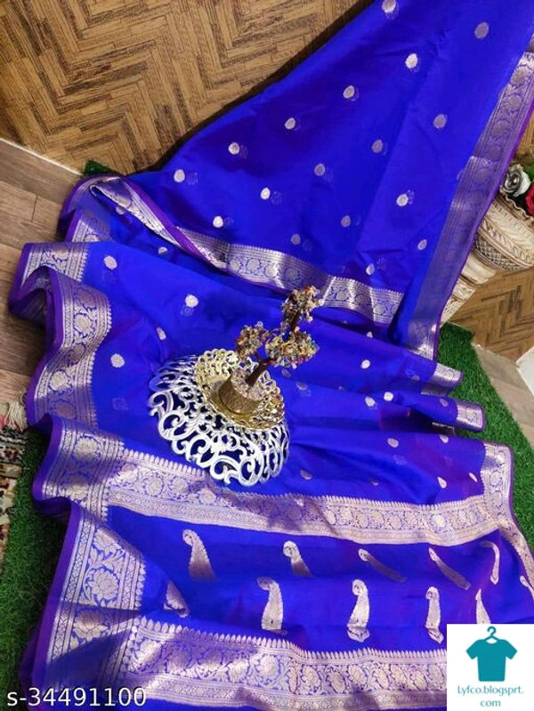 Product Name: *Kashvi Refined Sarees*Saree Fabric: Soft SilkBlouse: Separate Blouse PieceBlouse Fabric: Soft SilkPattern: Zari WovenMultipack: Single - Free Size (Saree Length Size: 5.5 m, Blouse Length Size: 0.9 m) 
