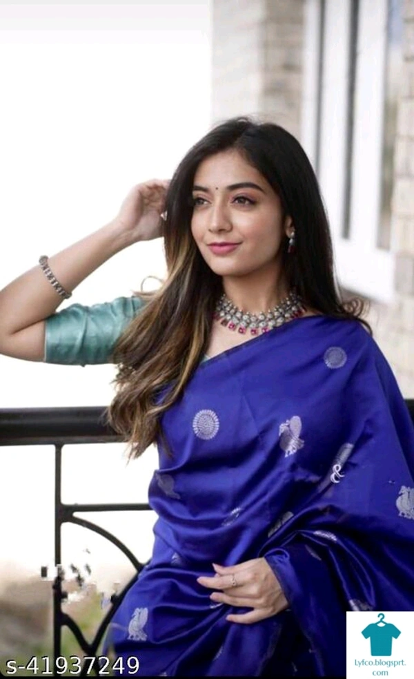 Product Name: *Kashvi Pretty Silk Sarees*Saree Fabric: SilkBlouse: Separate Blouse PieceBlouse Fabric: Cotton SilkPattern: Woven DesignBlouse Pattern: SolidMultipack: Single - Free Size (Saree Length Size: 5.5 m, Blouse Length Size: 0.8 m) 