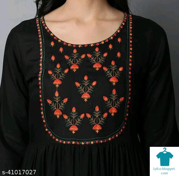 embroidey long kurta*Fabric: RayonSleeve Length: Three-Quarter SleevesPattern: EmbroideredCombo of: Single - colour- Black, size- L