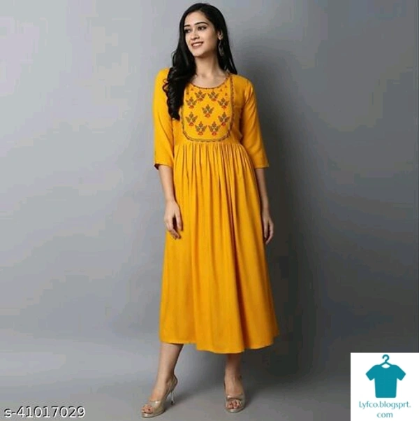 embroidey long kurta*Fabric: RayonSleeve Length: Three-Quarter SleevesPattern: EmbroideredCombo of: Single - colour- Black, size- L