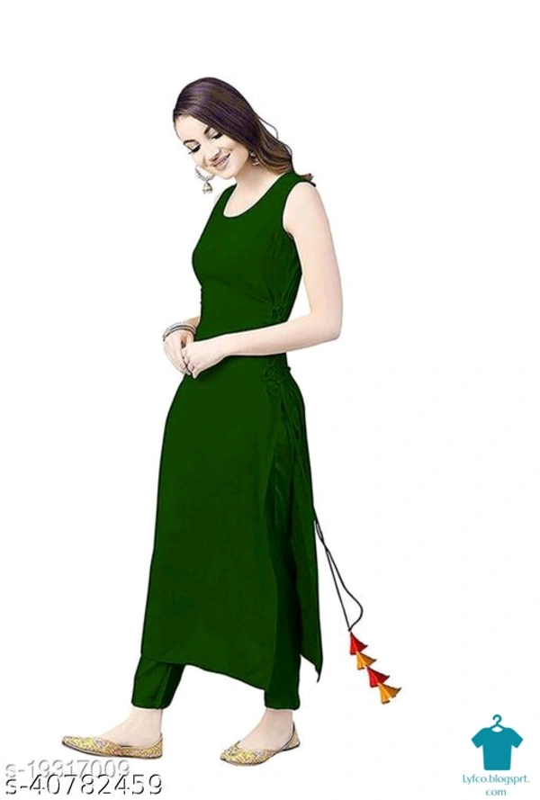 Product Name: *Kashvi Voguish Kurtis*Fabric: RayonSleeve Length: SleevelessPattern: SolidCombo of: Single - colour- Yellow, size- L