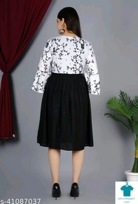 Product Name: *Adrika Alluring Kurtis*Fabric: RayonSleeve Length: Three-Quarter SleevesPattern: PrintedCombo of: Single - size- XXXL