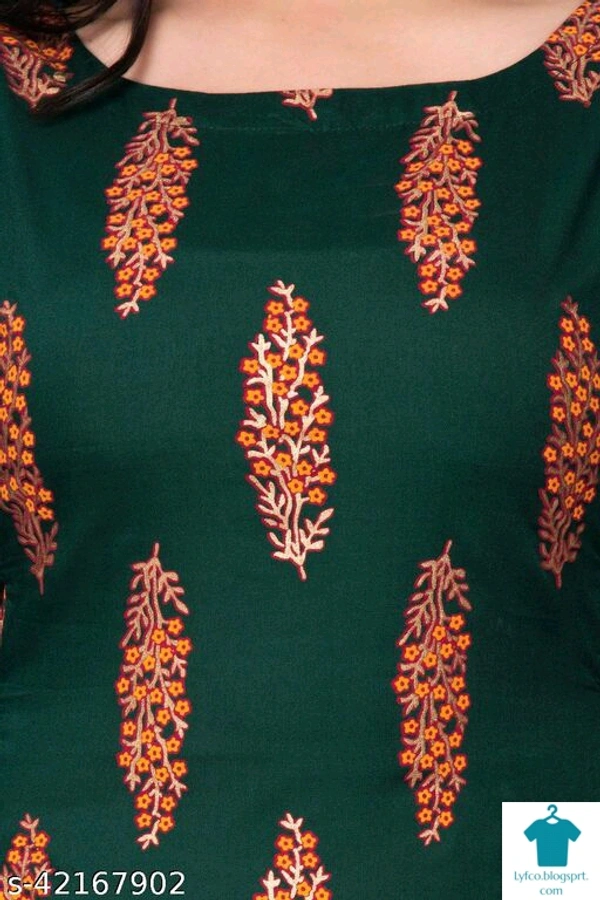 Product Name: *Womens Gold Printed kurta*Fabric: RayonSleeve Length: Three-Quarter SleevesPattern: PrintedCombo of: Single - size- XXL