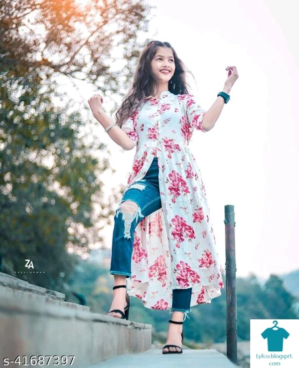 Product Name: *Comfy Sensational Women Kurti*Fabric: RayonSleeve Length: Three-Quarter SleevesPattern: PrintedCombo of: Single - size- L