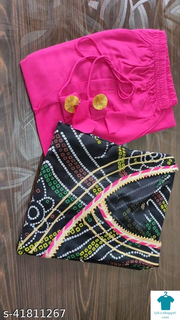 Product Name: *Kurta Set*Kurta Fabric: RayonBottomwear Fabric: RayonFabric: No DupattaSleeve Length: Three-Quarter SleevesBottom Type: PantsPattern: PrintedMultipack: Single - size- M