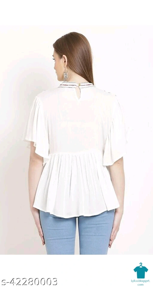 Product Name: *Trendy Glamorous Women Tops & Tunics*Fabric: RayonSleeve Length: Three-Quarter SleevesPattern: EmbroideredMultipack: 1 - size- S