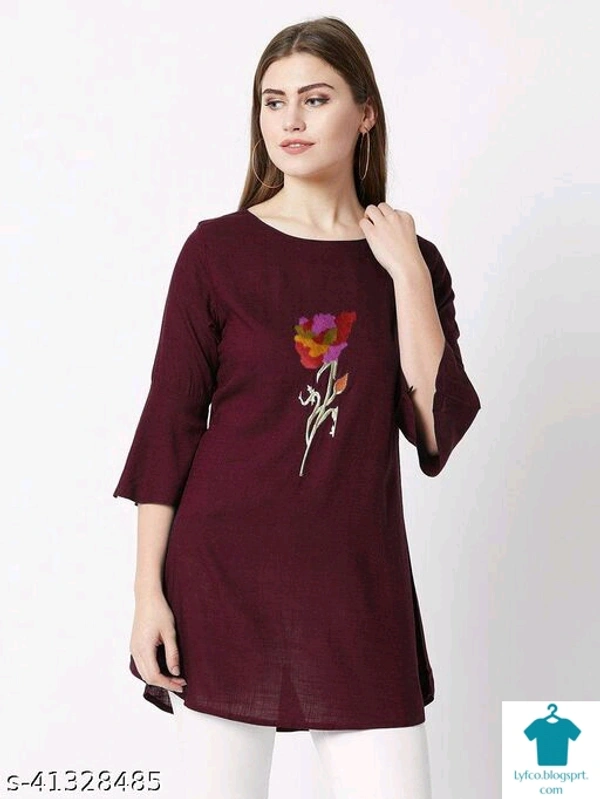 Product Name: *Western Tunic *Fabric: CottonSleeve Length: Three-Quarter SleevesPattern: PrintedMultipack: 1 - colour- Dark blue