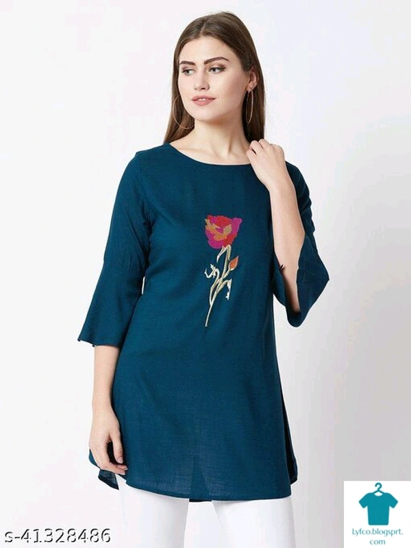 Product Name: *Western Tunic *Fabric: CottonSleeve Length: Three-Quarter SleevesPattern: PrintedMultipack: 1 - colour- Dark blue