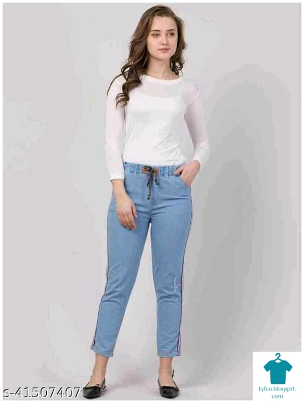 Product Name: *Trendy Retro Women Jeans*Fabric: DenimSurface Styling: Side TapingMultipack: 1 - size- 32