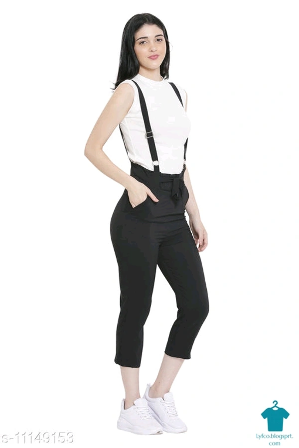Catching Dungaree Crafted From Best Quality Stretchable Fabric For a Comfortable Wear*Fabric: Cotton BlendSurface Styling: Tie-UpsMultipack: 1 - size- 32