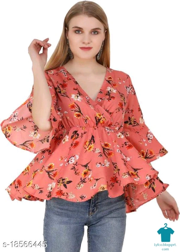 Product Name: *Trendy Retro Women Tops & Tunics*Fabric: CrepeSleeve Length: Three-Quarter SleevesPattern: PrintedMultipack: 1 - M