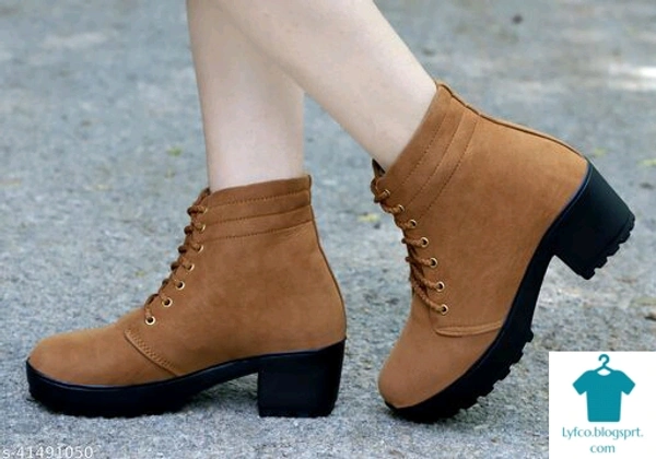 Product Name: *Colorful Women Boots*Material: Syntethic LeatherSole Material: PvcPattern: ColorblockedFastening & Back Detail: Lace-UpMultipack: 1 - IND-9