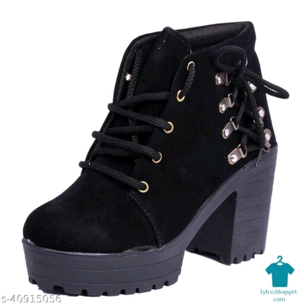 Product Name: *Attractive Women Boots*Material: SuedeSole Material: PvcPattern: Woven DesignFastening & Back Detail: Lace-UpMultipack: 1 - 8