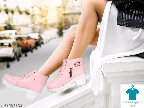 Product Name: *Colorful Women Boots*Material: Syntethic LeatherSole Material: TpuPattern: SolidFastening & Back Detail: BuckleMultipack: 1 - 8