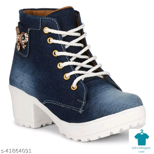 Product Name: *Modern Women Boots*Material: Syntethic LeatherSole Material: PvcPattern: SolidFastening & Back Detail: Lace-UpMultipack: 1 - 7