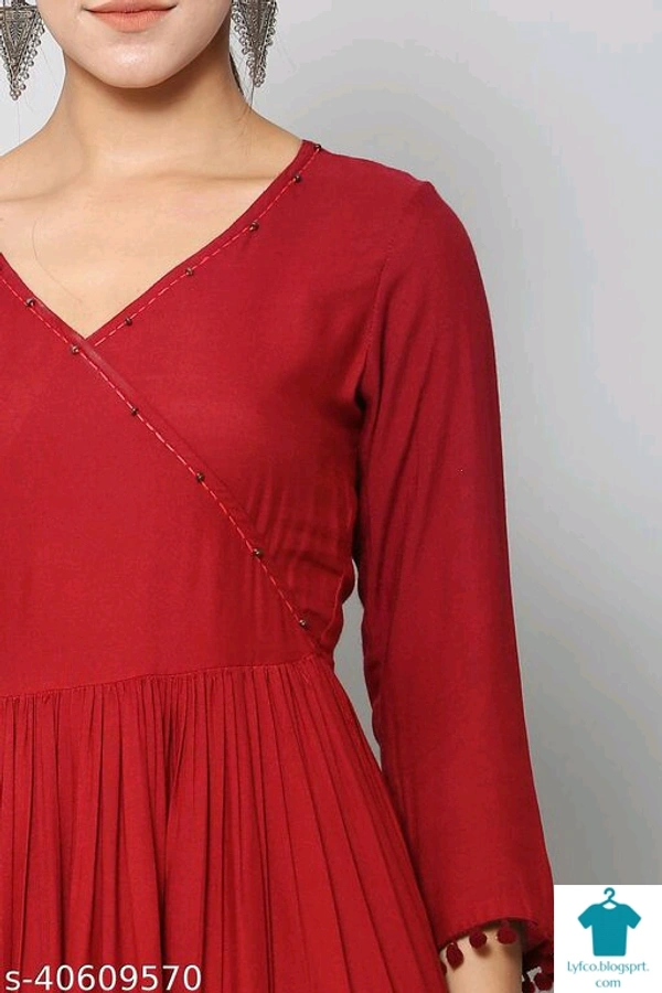 Product Name: *Urbane Elegant Women Dresses*Fabric: Poly BlendSleeve Length: Three-Quarter SleevesPattern: PrintedMultipack: 1 - size- S