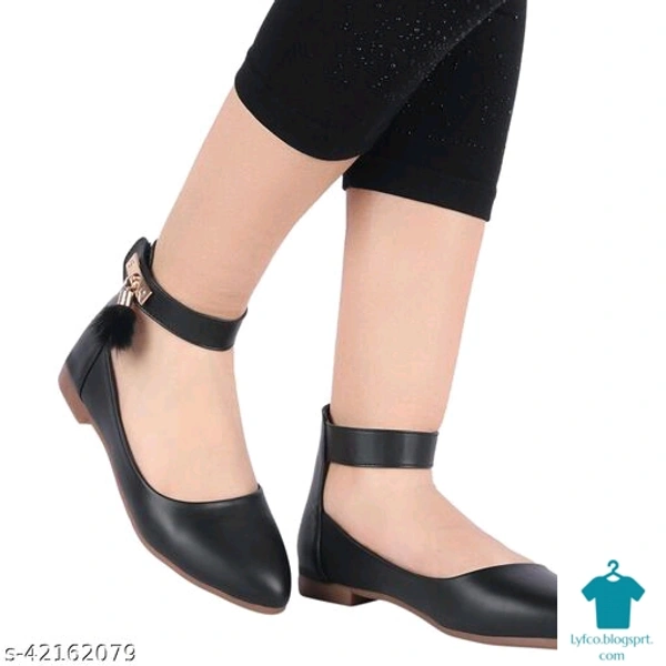 Product Name: *Stylish Women Bellies & Ballerinas*Material: SyntheticSole Material: PvcPattern: SolidMultipack: 1 - IND-3