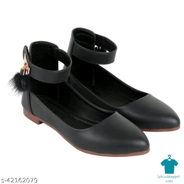 Product Name: *Stylish Women Bellies & Ballerinas*Material: SyntheticSole Material: PvcPattern: SolidMultipack: 1 - IND-4