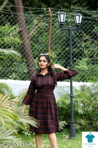 Product Name: *Classic Designer Women Dresses*Fabric: CottonSleeve Length: Three-Quarter SleevesPattern: PrintedMultipack: 1 - L