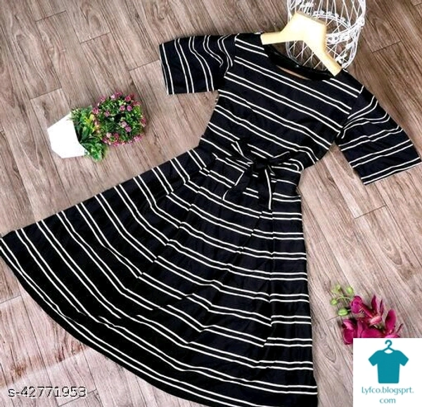 Product Name: *Stylish Modern Women Dresses*Fabric: CrepeSleeve Length: Short SleevesPattern: PrintedMultipack: 1 - L