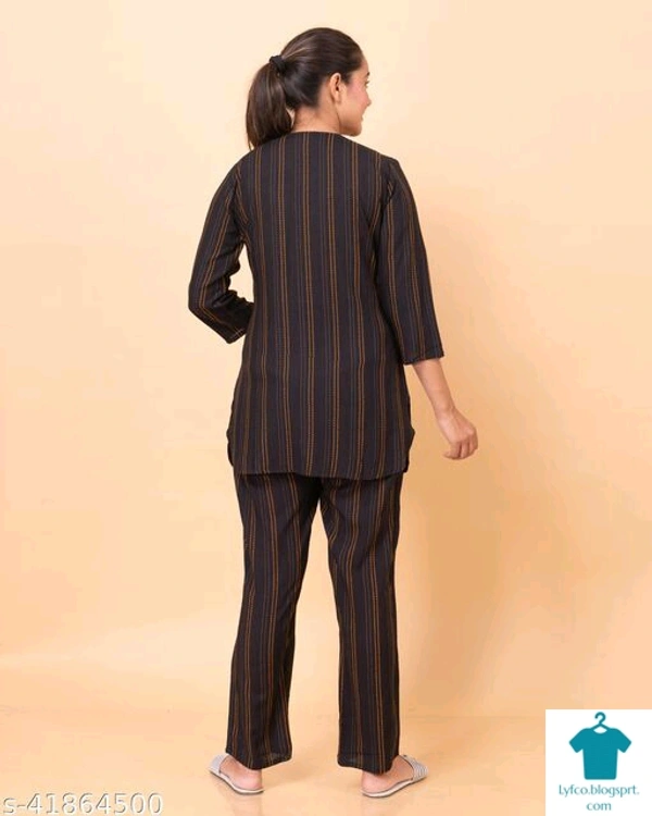 Product Name: *Night Suits For Women And Girls*Top Fabric: RayonBottom Fabric: RayonTop Type: Regular TopBottom Type: PyjamasSleeve Length: Three-Quarter SleevesPattern: PrintedMultipack: 1 - M
