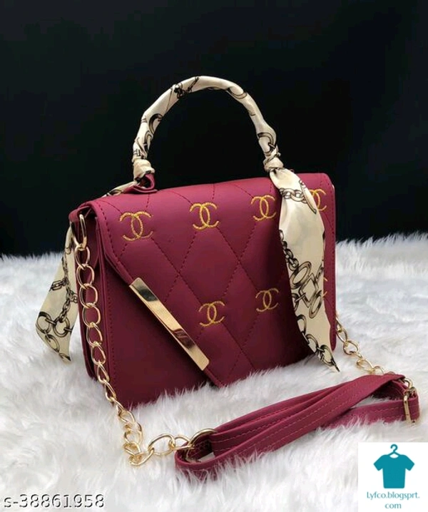 Catalog Name:*Trendy Fashionable Women Slingbags*Material: PUNo. of Compartments: 2Pattern: PrintedMultipack: 1 - Free size