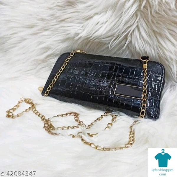Catalog Name:*Graceful Fancy Women Slingbags*Material: Faux Leather/LeatheretteNo. of Compartments: 1Pattern: SolidMultipack: 1 - Free size