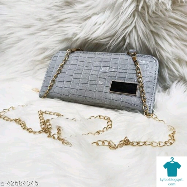 Catalog Name:*Graceful Fancy Women Slingbags*Material: Faux Leather/LeatheretteNo. of Compartments: 1Pattern: SolidMultipack: 1 - Free size