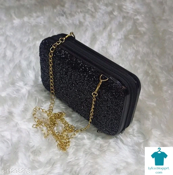 Catalog Name:*Casual Trendy Women Clutches*Material: FabricMultipack: 1 - Free size