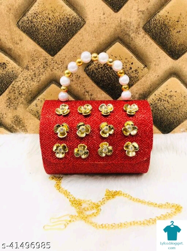 Catalog Name:*Styles Unique Women Clutches*Material: SyntheticNo. of Compartments: 2Pattern: EmbellishedMultipack: 1 - Free size