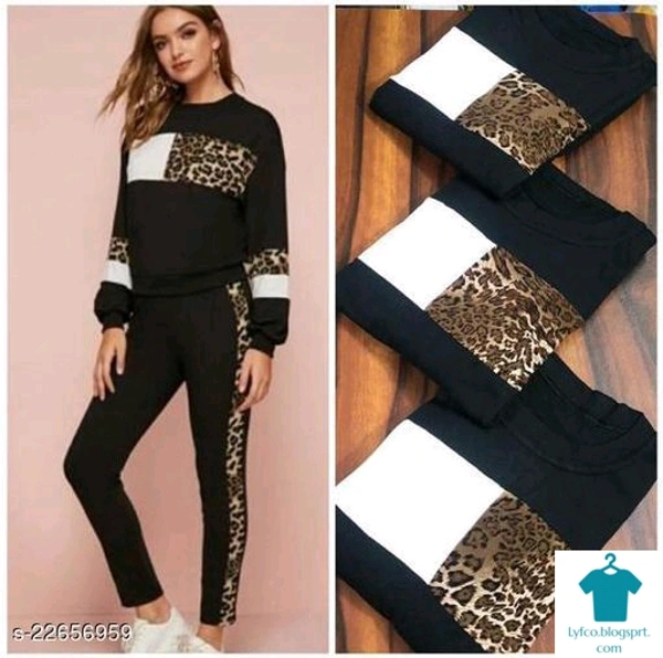 Catalog Name:*Trendy Women Nightsuits*Top Fabric: PolycottonBottom Fabric: PolycottonTop Type: Regular TopBottom Type: LeggingsSleeve Length: Long SleevesPattern: StripedMultipack: 1 - S