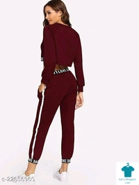 Catalog Name:*Trendy Women Nightsuits*Top Fabric: PolycottonBottom Fabric: PolycottonTop Type: Regular TopBottom Type: LeggingsSleeve Length: Long SleevesPattern: StripedMultipack: 1 - M