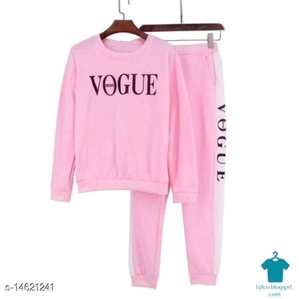 Catalog Name:*Designer Unique Women's Active Clothing Set*Fabric: Cotton BlendSleeve Length: Long SleevesPattern: ColorblockedMultipack: 1 - XL