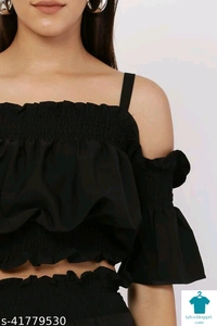 Catalog Name:*Pretty Elegant Women  top and bottom*Top Fabric: NylonBottom Fabric: NylonSleeve Length: Shoulder StrapsMultipack: 1 - M