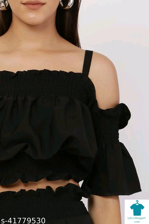 Catalog Name:*Pretty Elegant Women  top and bottom*Top Fabric: NylonBottom Fabric: NylonSleeve Length: Shoulder StrapsMultipack: 1 - M
