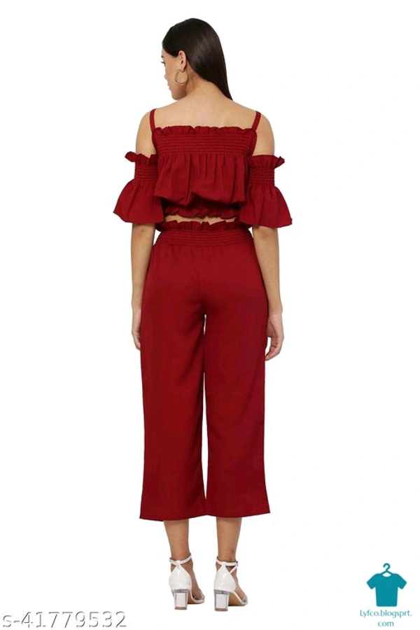 Catalog Name:*Pretty Elegant Women  top and bottom*Top Fabric: NylonBottom Fabric: NylonSleeve Length: Shoulder StrapsMultipack: 1 - S