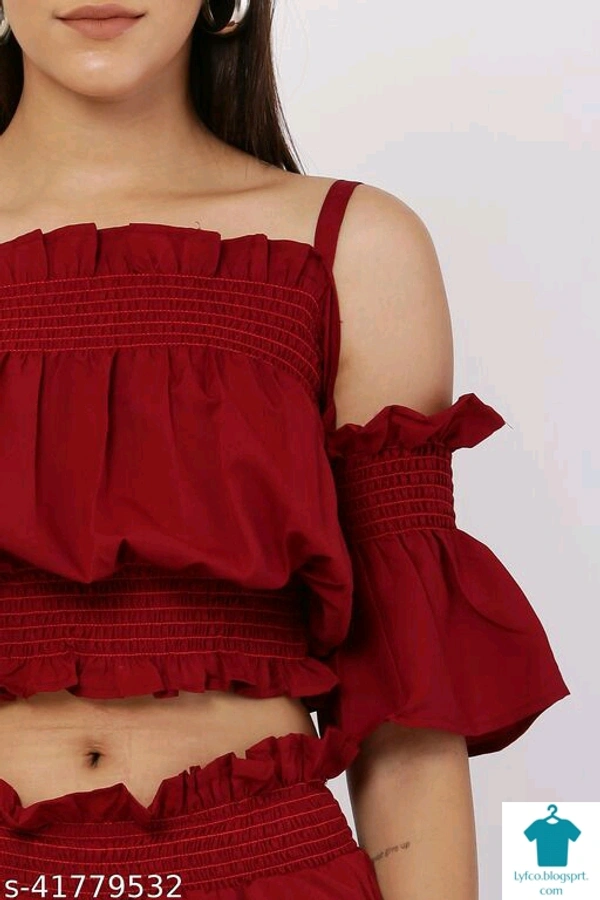 Catalog Name:*Pretty Elegant Women  top and bottom*Top Fabric: NylonBottom Fabric: NylonSleeve Length: Shoulder StrapsMultipack: 1 - S