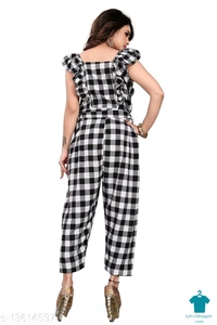 Catalog Name:*Stylish Ravishing Women Jumpsuits*Fabric: CrepeSleeve Length: SleevelessPattern: CheckedMultipack: 1 - XL