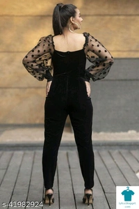 Catalog Name:*Pretty Fashionable Women Jumpsuits*Fabric: VelvetSleeve Length: Long SleevesPattern: SolidMultipack: 1 - XS