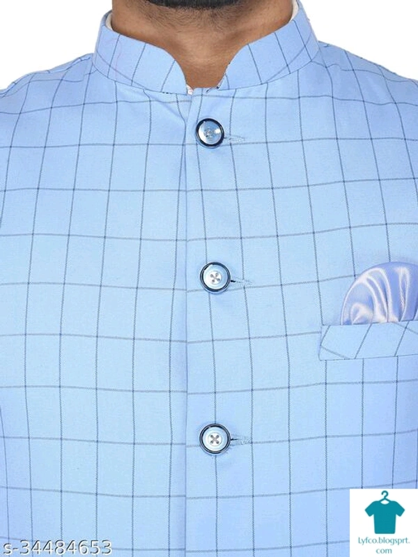 Catalog Name:*Fancy Men Ethnic Jackets*Fabric: CottonSleeve Length: SleevelessPattern: CheckedCombo of: Single - M