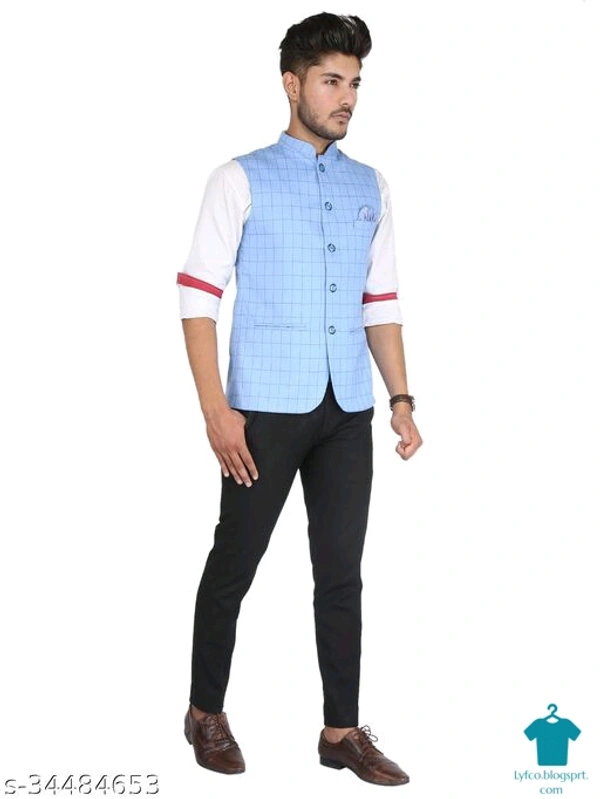 Catalog Name:*Fancy Men Ethnic Jackets*Fabric: CottonSleeve Length: SleevelessPattern: CheckedCombo of: Single - XL