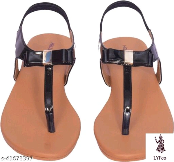 Catalog Name:*Voguish Women Flats*Material: CanvasSole Material: SyntheticPattern: SolidMultipack: 1 - IND-7