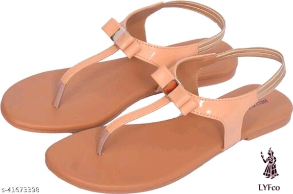 Catalog Name:*Voguish Women Flats*Material: CanvasSole Material: SyntheticPattern: SolidMultipack: 1 - IND-4