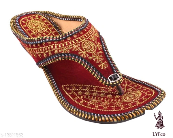 Catalog Name:*Latest Fabulous Women Flats*Material: SyntheticSole Material: PVCFastening & Back Detail: Slip-OnMultipack: 1 - IND-9