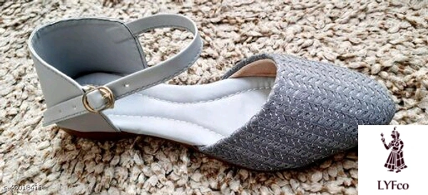 Catalog Name:*Gorgeous Women Flats*Material: PuSole Material: TprPattern: TexturedFastening & Back Detail: Closed BackMultipack: 1 - IND-6