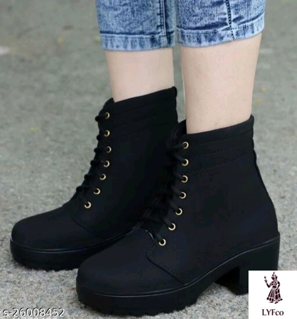 Catalog Name:*Stylish Women Boots*Material: Leather / SyntheticSole Material: PvcPattern: Product DependentFastening & Back Detail: Lace-UpMultipack: 1 - IND-8