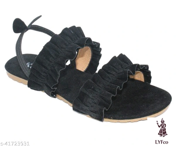 Catalog Name:*Fabulous Women Flats*Material: VelvetSole Material: TprPattern: SolidFastening & Back Detail: BackstrapMultipack: 1 - IND-4