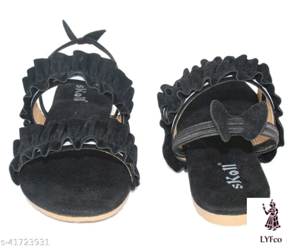 Catalog Name:*Fabulous Women Flats*Material: VelvetSole Material: TprPattern: SolidFastening & Back Detail: BackstrapMultipack: 1 - IND-6