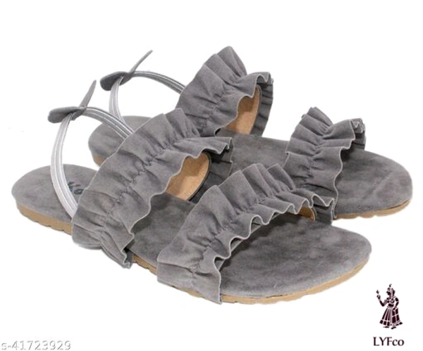 Catalog Name:*Fabulous Women Flats*Material: VelvetSole Material: TprPattern: SolidFastening & Back Detail: BackstrapMultipack: 1 - IND- 4